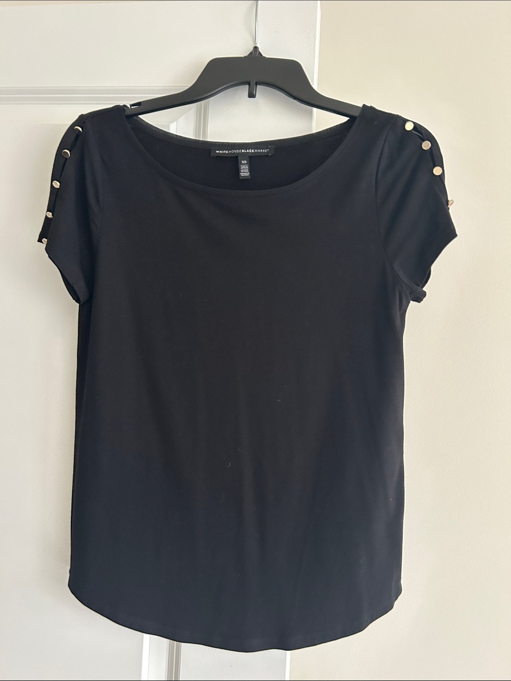 WHBM Black Short Sleeve Tee Shirt. Size XS